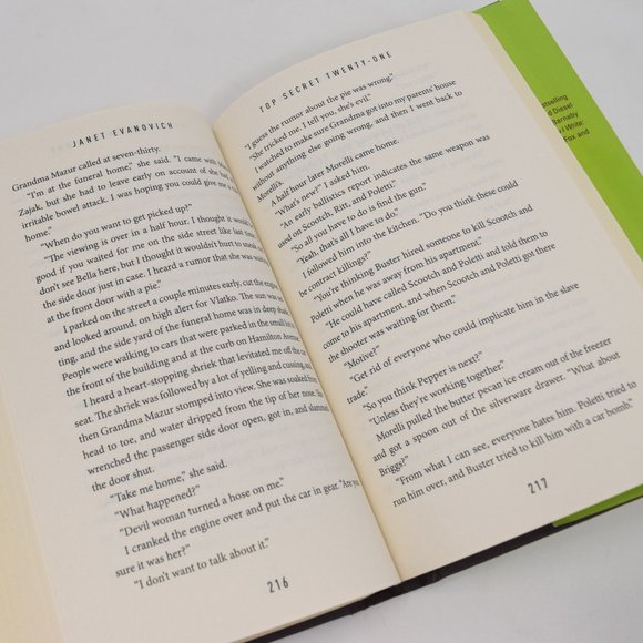 Top Secret Twenty One Janet Evanovich Stephanie Plum Novel Hardcover Dust Jacket - Picture 10 of 12